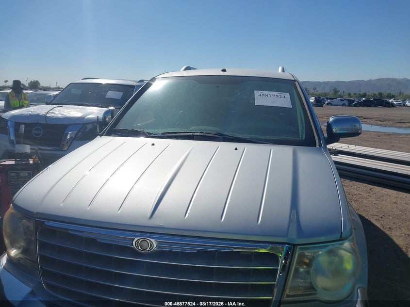 2009 CHRYSLER ASPEN auction photo 6
