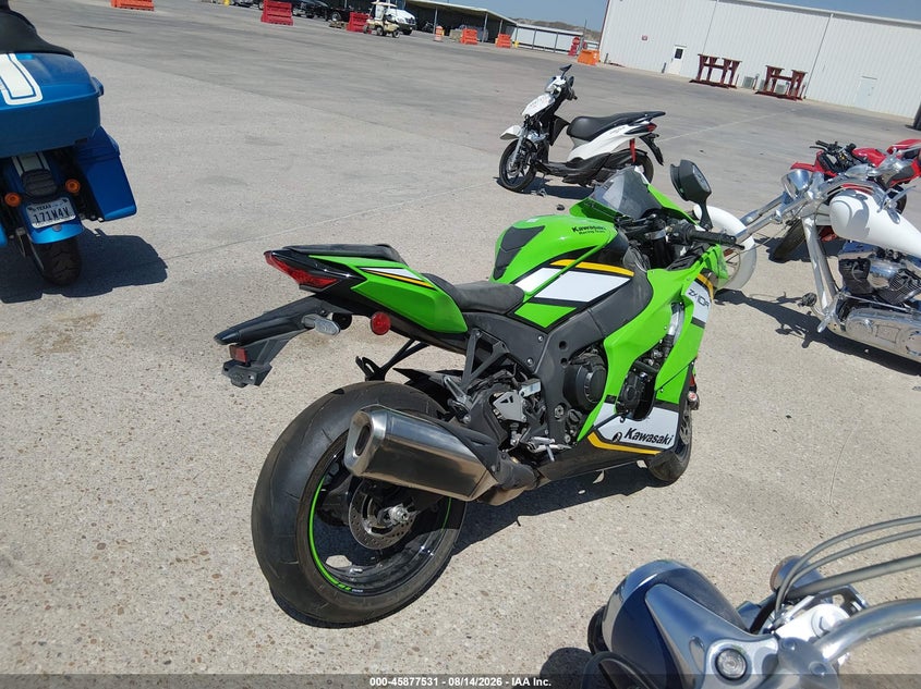 KAWASAKI ZX1002 2025