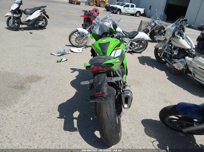 KAWASAKI ZX1002 2025