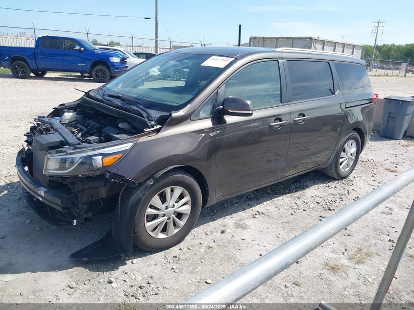 2017 KIA SEDONA auction photo 2