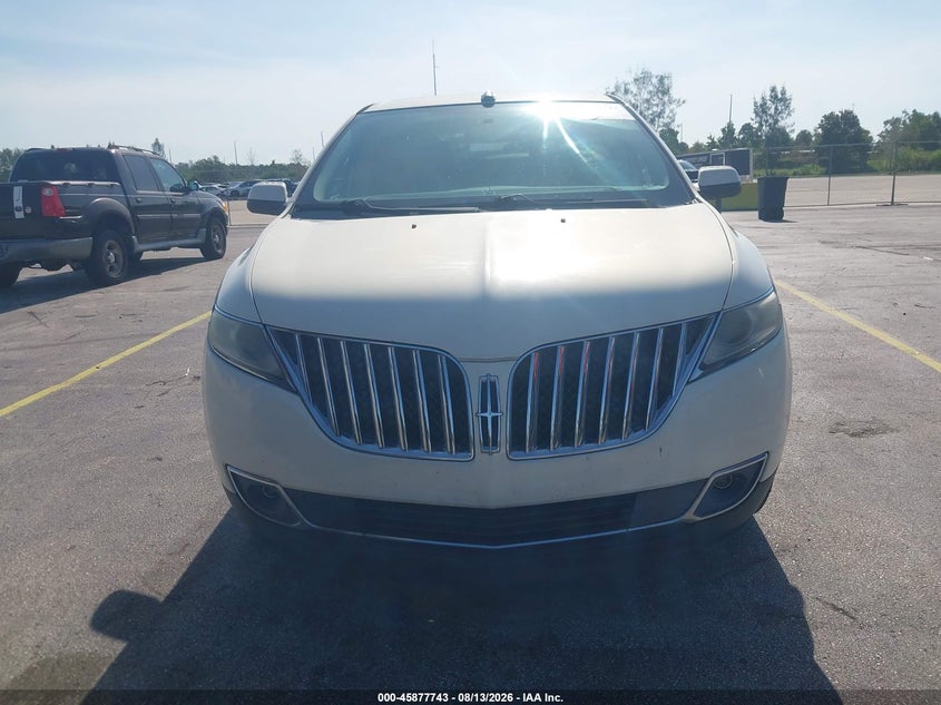 2013 LINCOLN MKX auction photo 6
