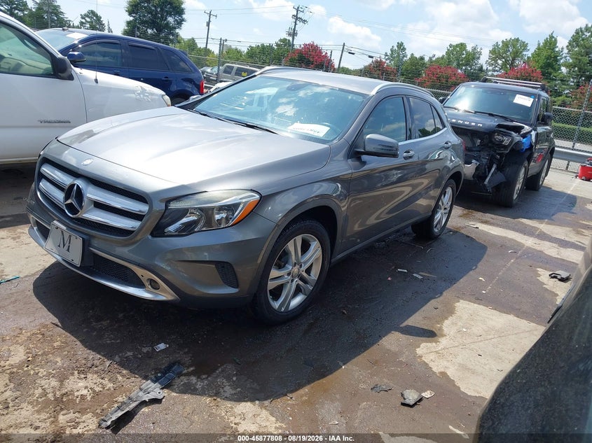 2015 MERCEDES-BENZ GLA 250 — zdjęcie 2