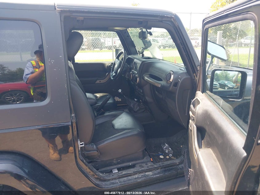 2016 JEEP WRANGLER auction photo 5