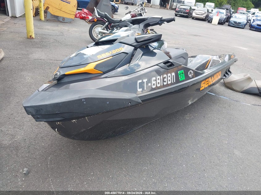 2021 SEADOO GTX 230 LIMITED auction photo 2