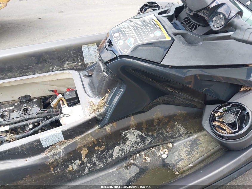 2021 SEADOO GTX 230 LIMITED auction photo 5