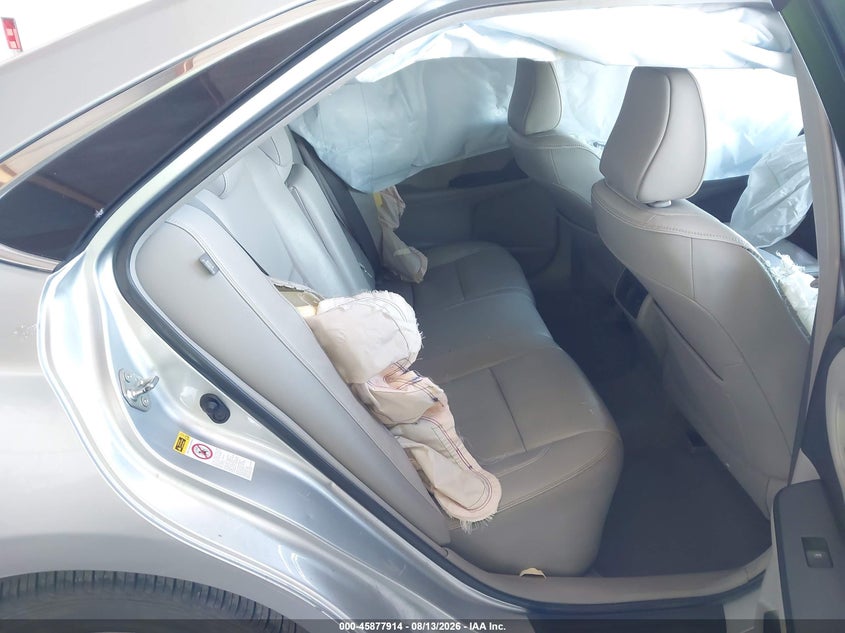 2016 TOYOTA CAMRY HYBRID auction photo 8