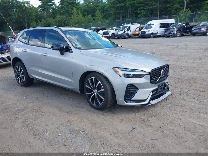 Vin: yv4l12rwxp1336320, lot: 46376990, volvo xc60 b5 plus dark theme 2023 img_1