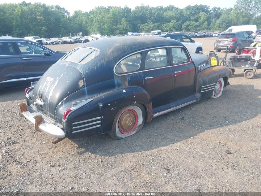 1941 CADILLAC 4 DOOR SEDAN auction photo 4