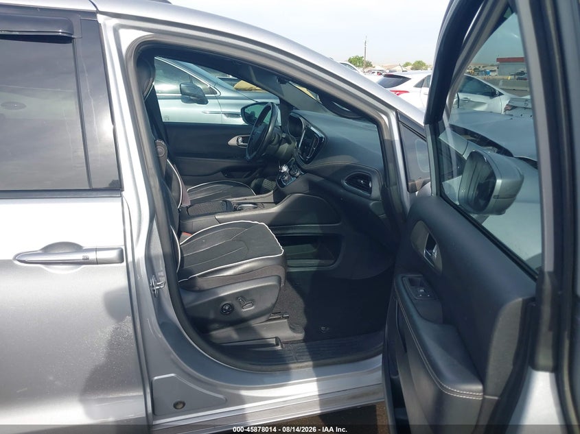 2021 CHRYSLER PACIFICA HYBRID auction photo 5