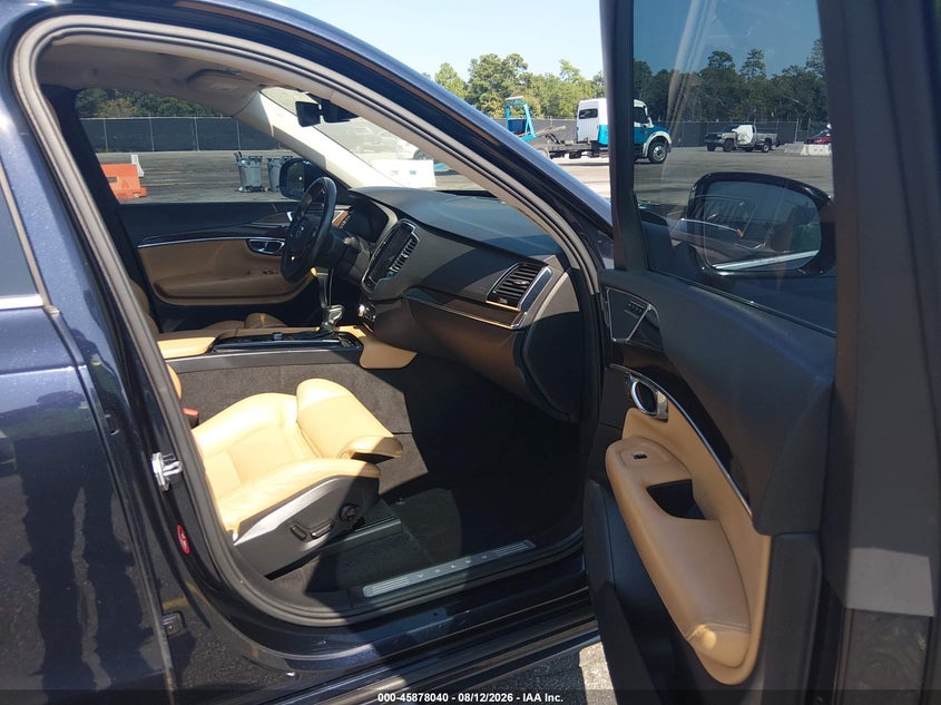 2016 VOLVO XC90 auction photo 5