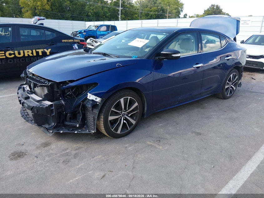 2023 Nissan Maxima, Front & Rear, IAAI, VIN 1N4AA6CVXPC508826 — photo 2