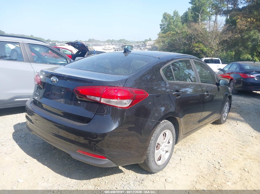 2017 KIA FORTE auction photo 4