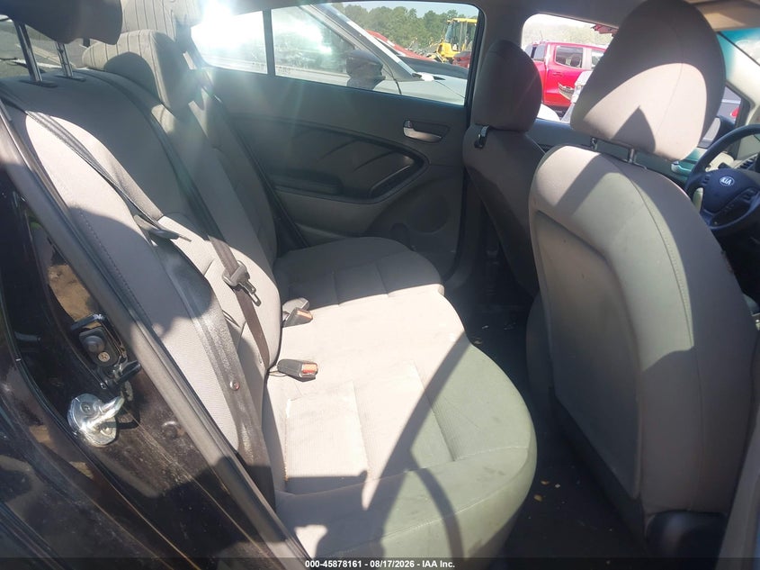 2017 KIA FORTE auction photo 8