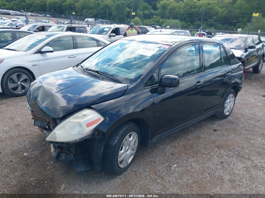 Vin: 3n1bc1ap7bl449136, lot: 46377167, nissan versa 1.8s 20112