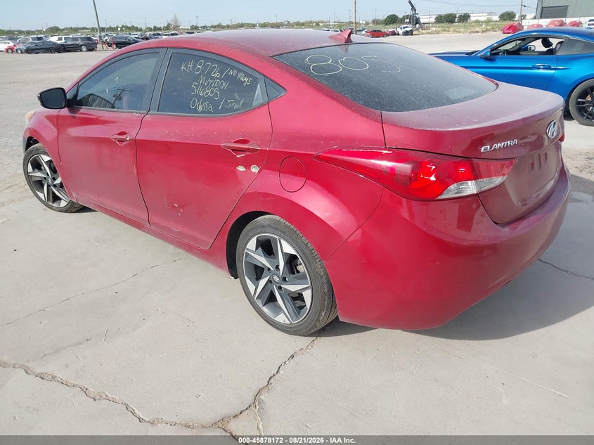 2013 HYUNDAI ELANTRA auction photo 3