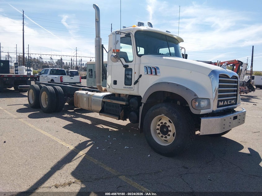2013 MACK 700 auction photo 1
