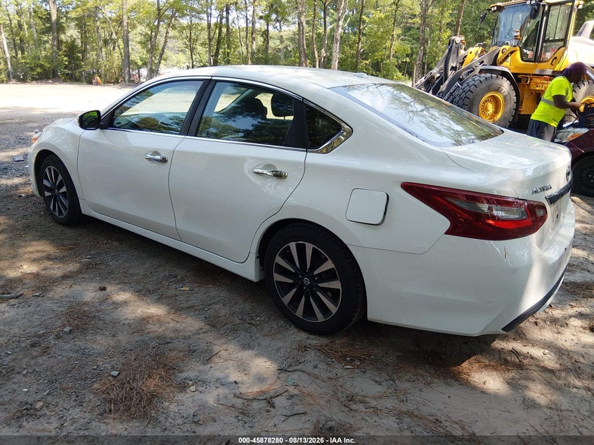 2018 NISSAN ALTIMA auction photo 3