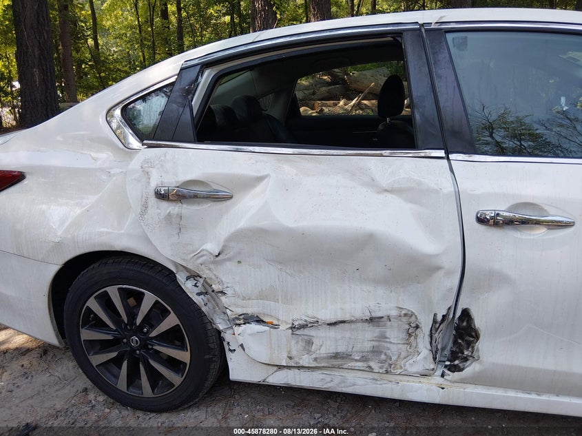 2018 NISSAN ALTIMA auction photo 6