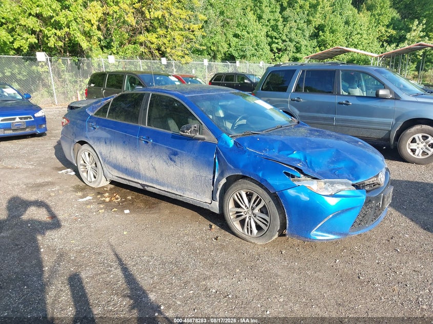 TOYOTA CAMRY - zdjęcie 1
