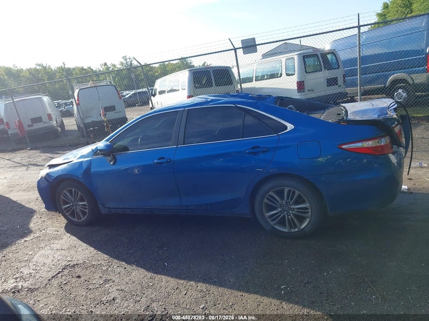 TOYOTA CAMRY - zdjęcie 14