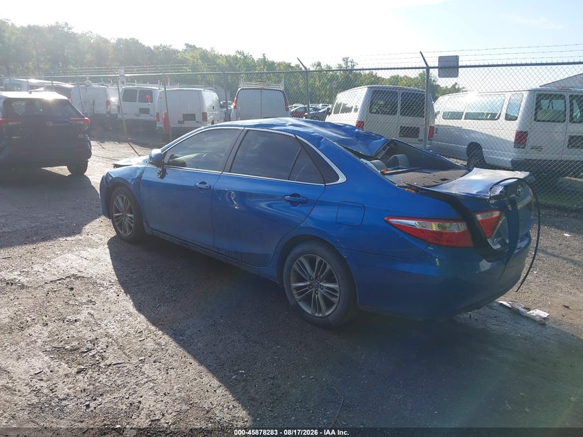 TOYOTA CAMRY - zdjęcie 3