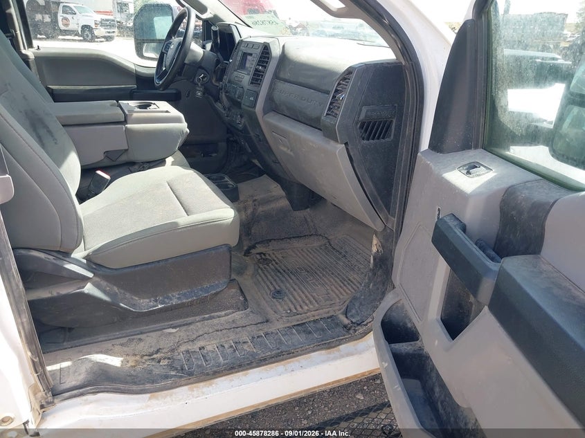 2020 FORD F-550 CHASSIS auction photo 5