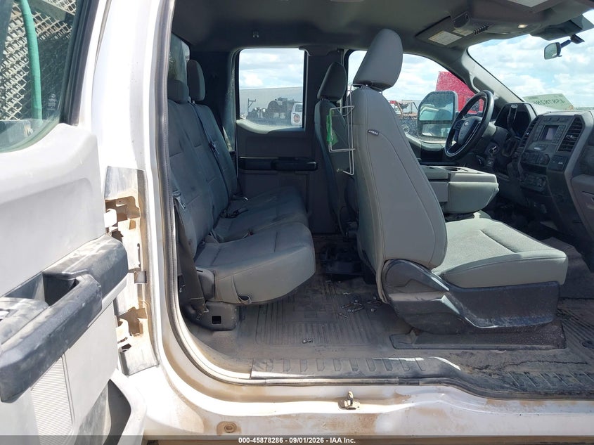 2020 FORD F-550 CHASSIS auction photo 8
