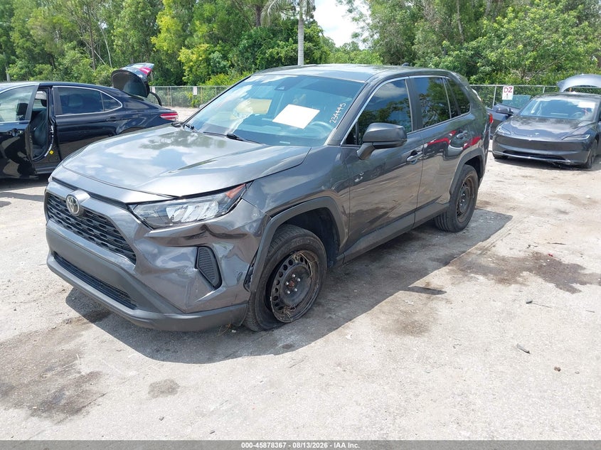 2022 Toyota Rav4 Le, Left Front, IAAI, VIN 2T3H1RFV8NW234445 — photo 2