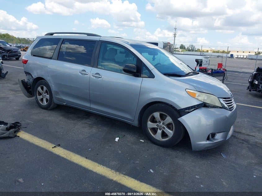 2015 TOYOTA SIENNA VAN 3.5L V-6 DOHC, VVT, 266HP