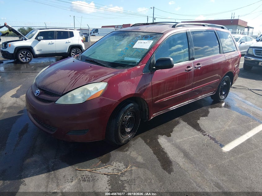 2007 TOYOTA SIENNA auction photo 2
