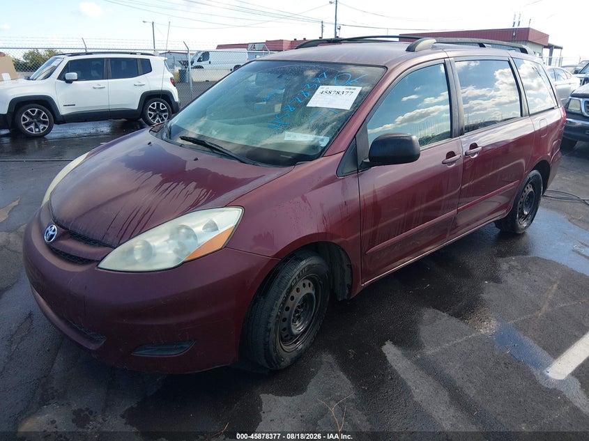 2007 TOYOTA SIENNA auction photo 6