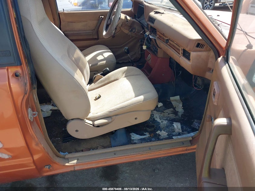 1984 DATSUN 720 auction photo 5