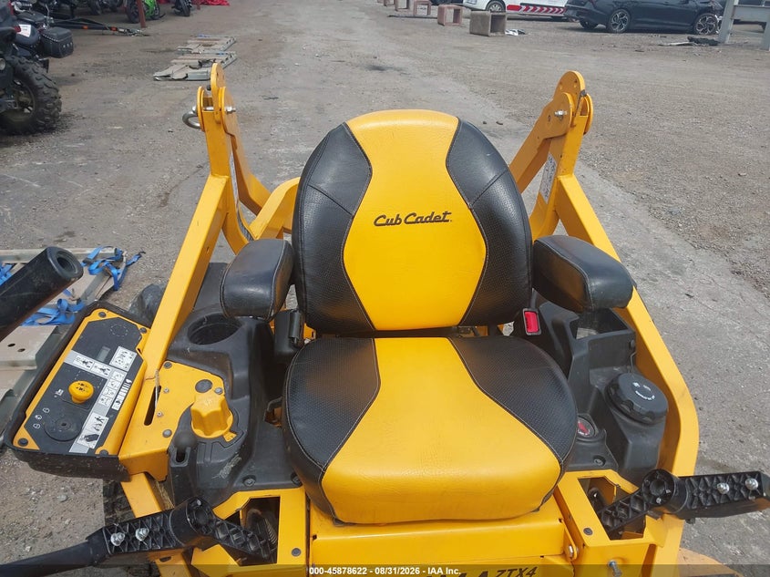 2020 CUB CADET ULTIMA ZTX4-60 ZERO TURN MOWER auction photo 8