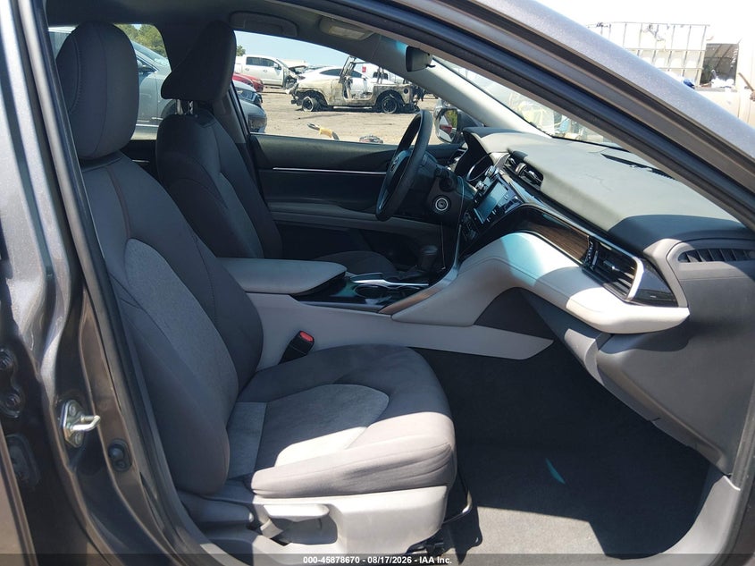 2020 TOYOTA CAMRY auction photo 5