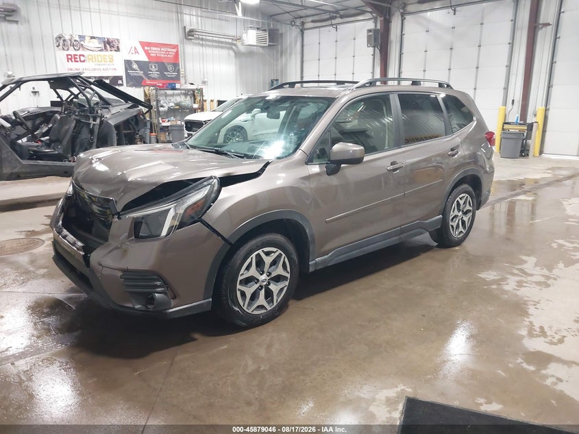 2022 SUBARU FORESTER auction photo 2