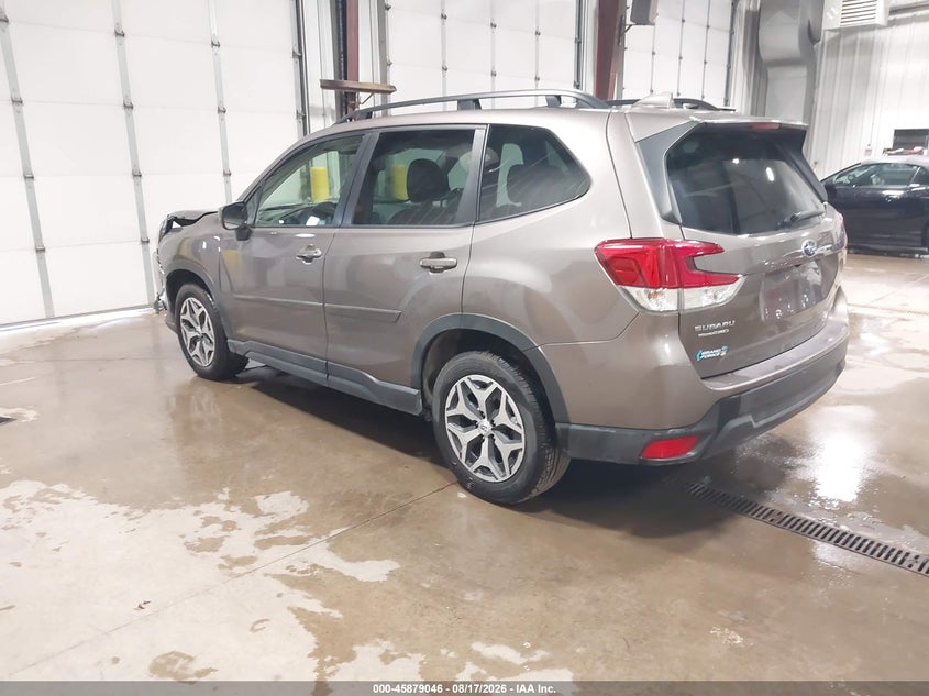 2022 SUBARU FORESTER auction photo 3