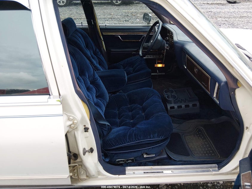 1986 CHRYSLER FIFTH AVENUE auction photo 5