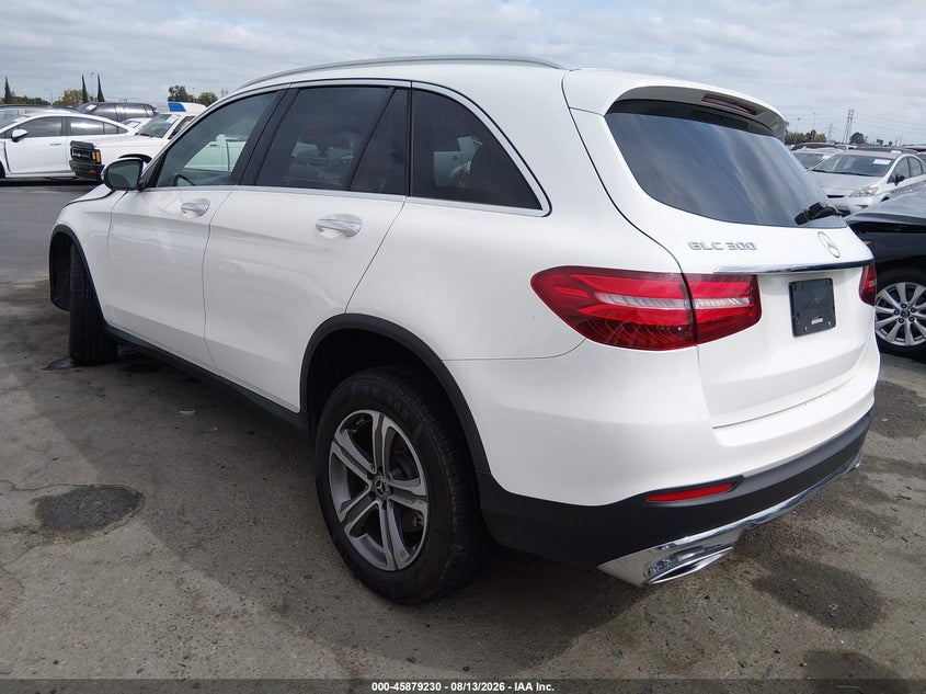2019 MERCEDES-BENZ GLC 300 auction photo 3