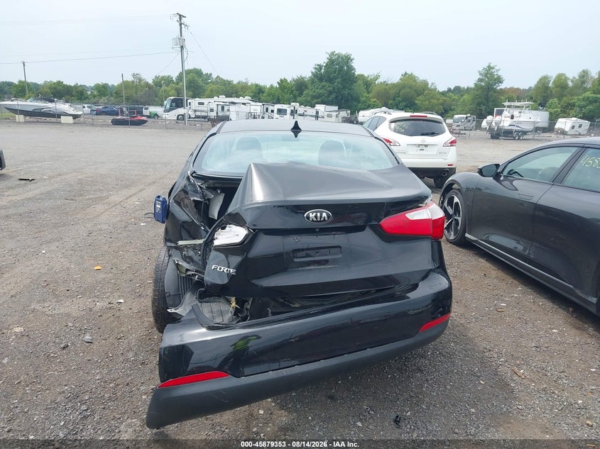 Фото 16 - KIA FORTE