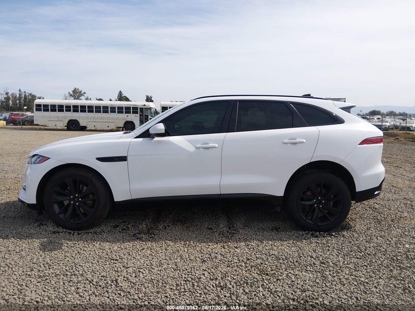 JAGUAR F-PACE - zdjęcie 14