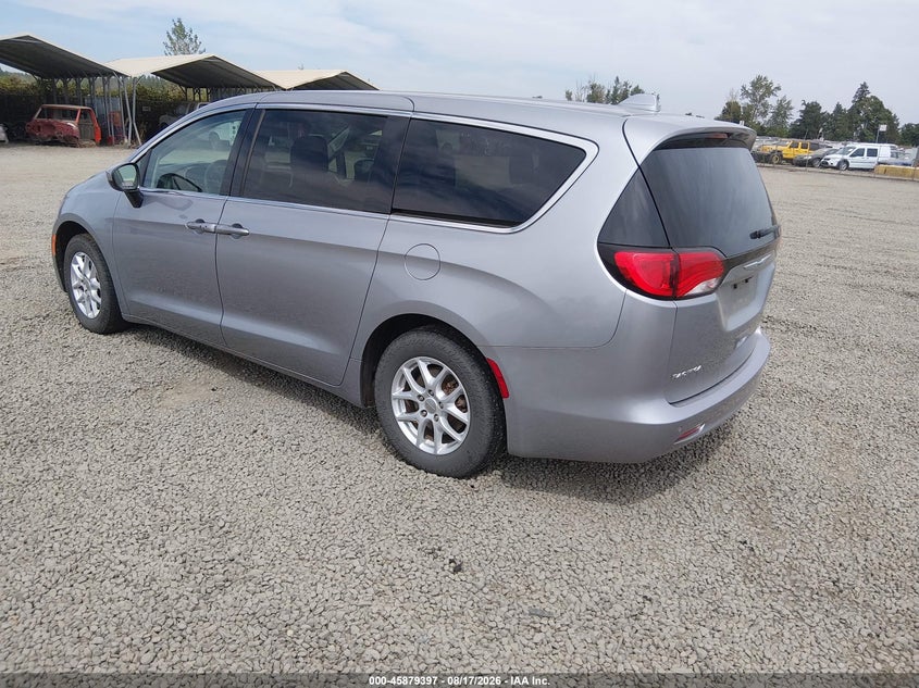 2019 CHRYSLER PACIFICA auction photo 3