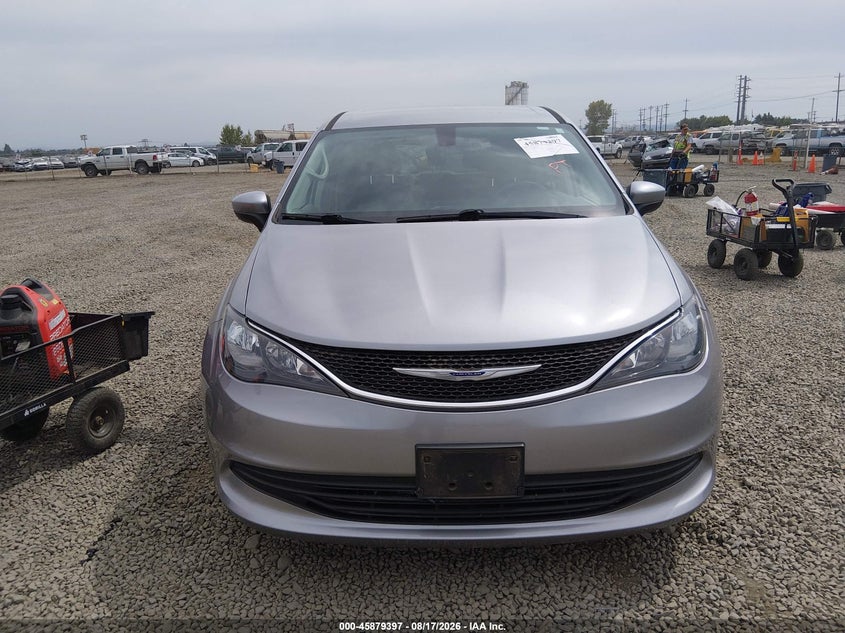 2019 CHRYSLER PACIFICA auction photo 6