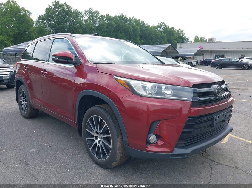 2018 Toyota Highlander Se, Left Rear, IAAI, VIN 5TDJZRFH3JS499340