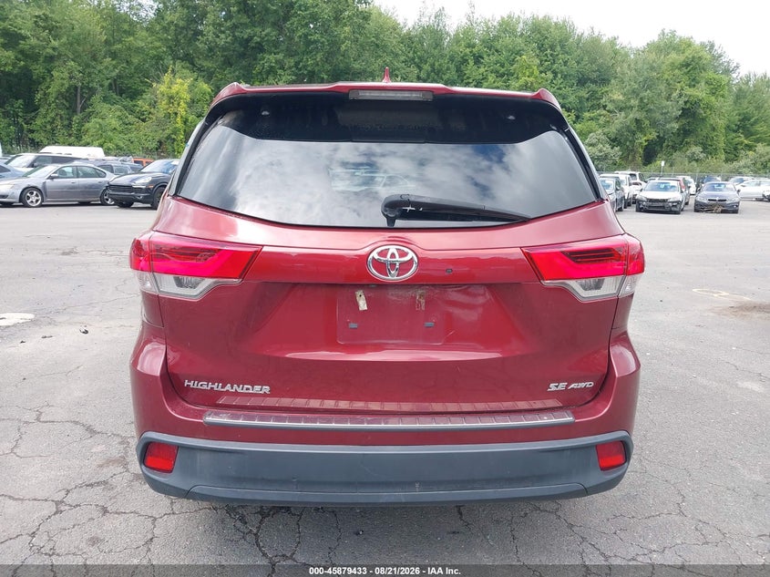 TOYOTA HIGHLANDER - zdjęcie 16