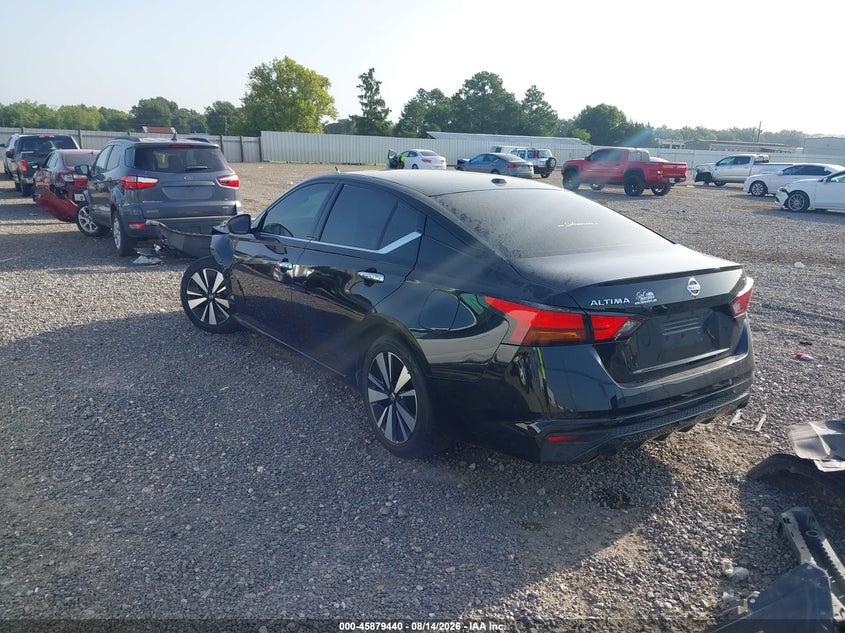 2019 NISSAN ALTIMA auction photo 3
