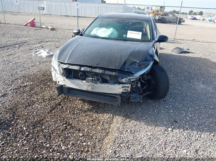2019 NISSAN ALTIMA auction photo 6