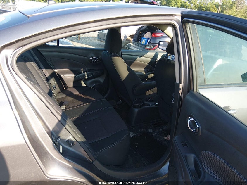 2017 NISSAN VERSA auction photo 8