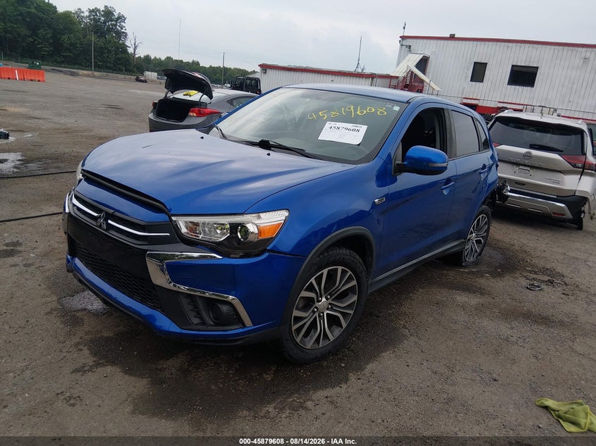 Фото 2 - MITSUBISHI OUTLANDER SPORT