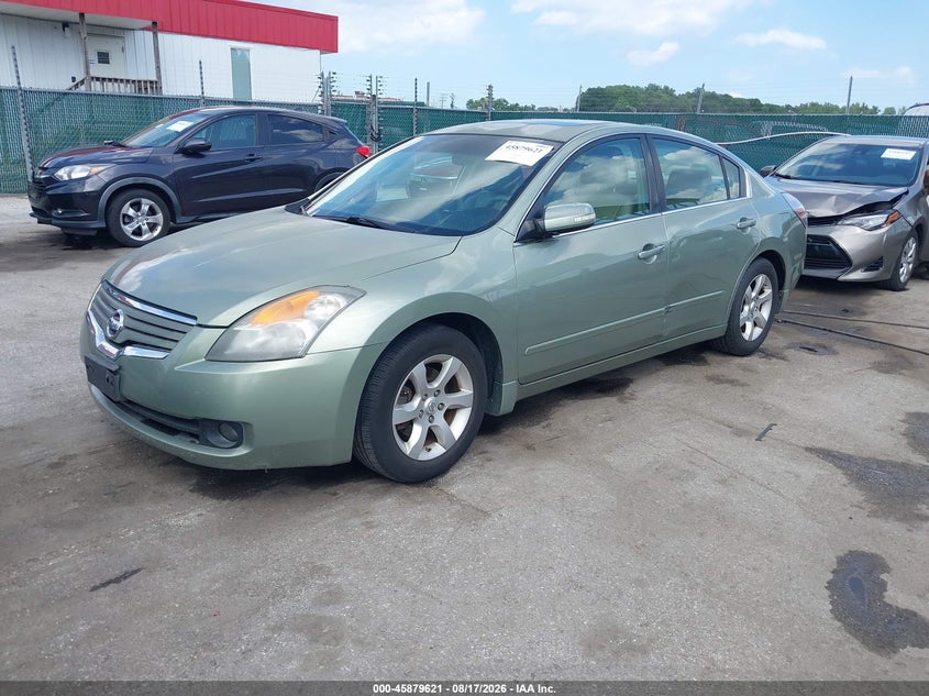 2008 Nissan Altima, Left & Right Side, IAAI, VIN 1N4BL21E88N439358 — photo 2