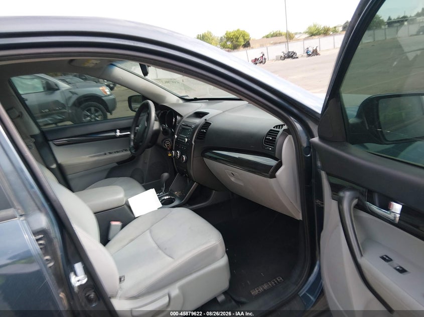 2012 KIA SORENTO auction photo 5